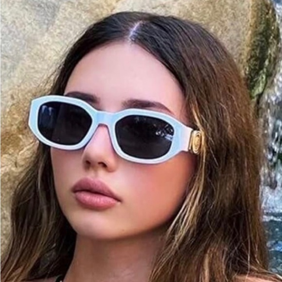 High Fashion Rose Hardware Sunglasses